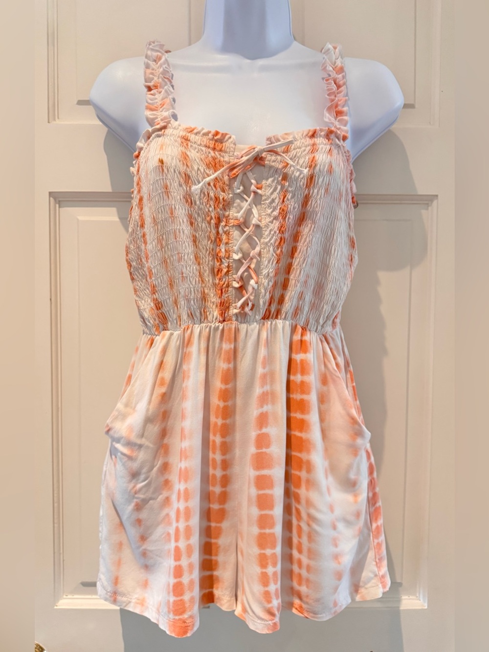 AUW Orange White Tie-Dye Smocked Romper – Lace-Up – Pockets – Small